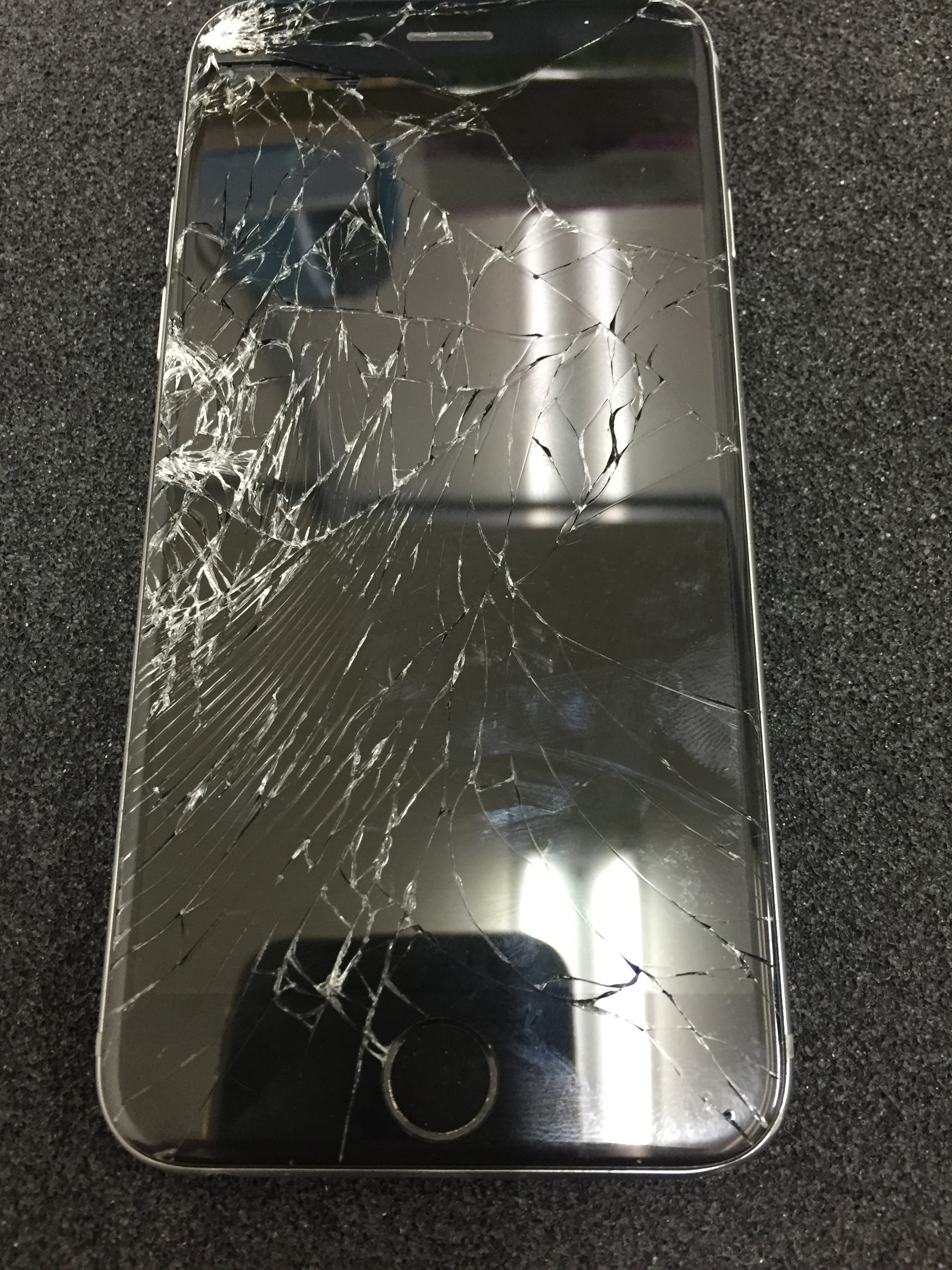 新宿　新大久保　iPhone6　液晶交換