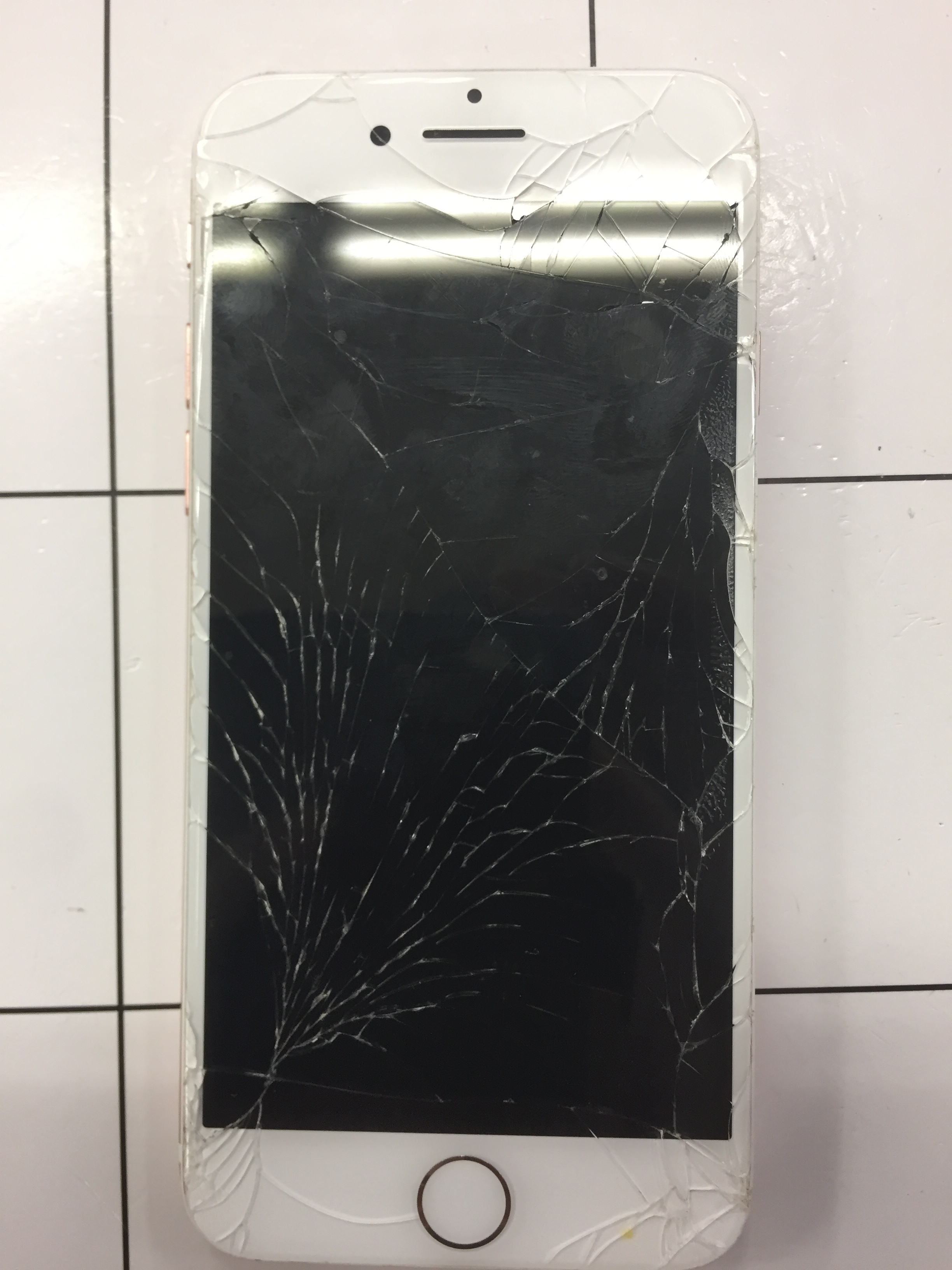 【iPhone７ 修理 稲毛区】稲毛区からご来店のタッチが効かないiPhone７の修理が11,500円！！