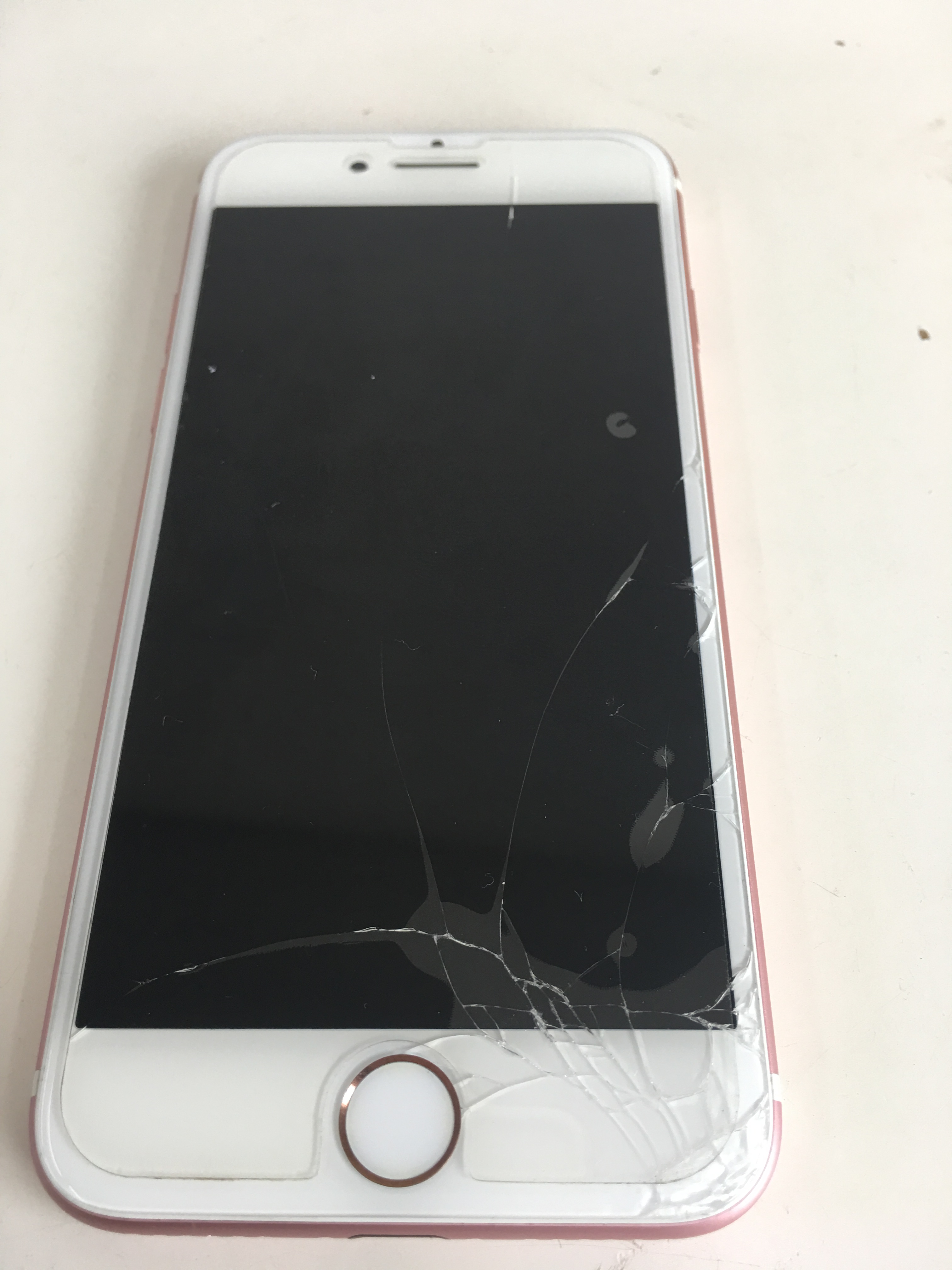 『iPhone 修理 北区』iPhoneの修理神戸最安値！あいプロ三宮駅前店！