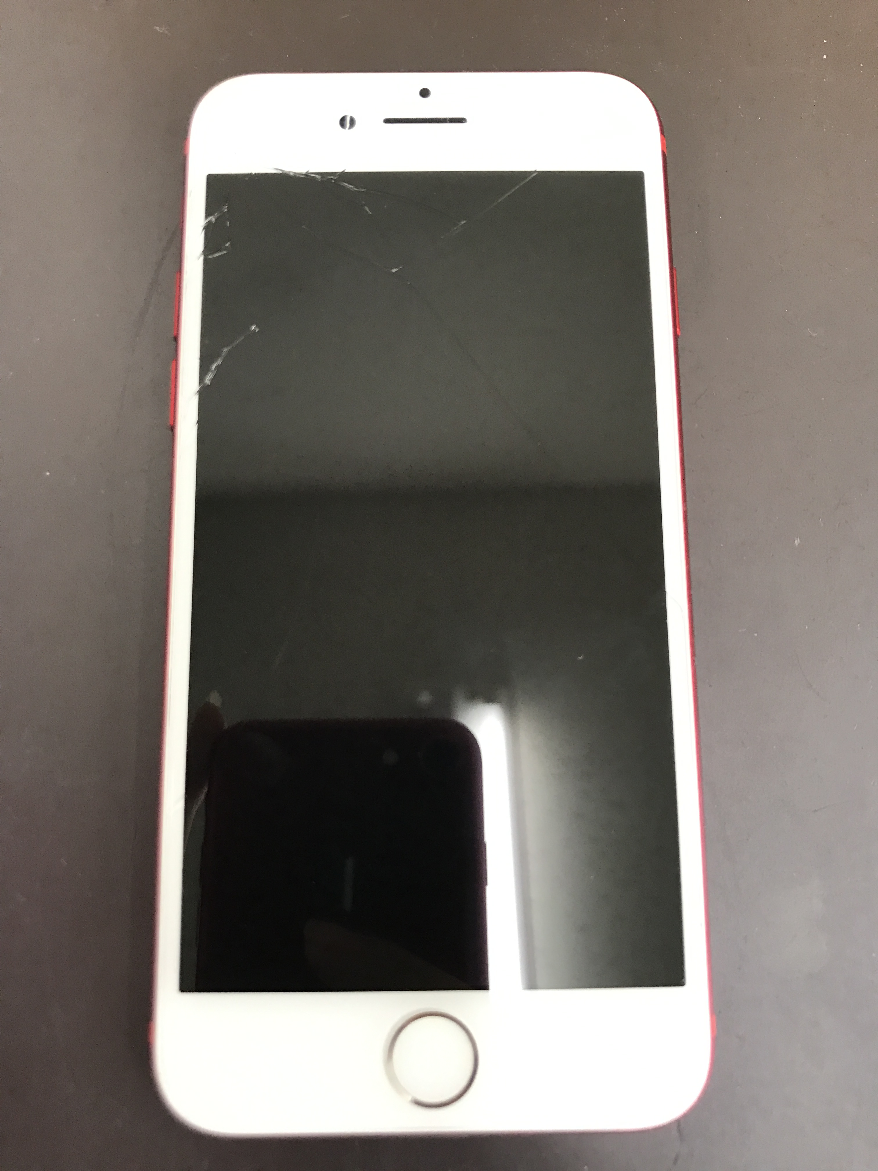 「iPhone　修理　須磨区」iPhone7の修理も神戸市最安値！あいプロ三宮駅前店へお越しください！