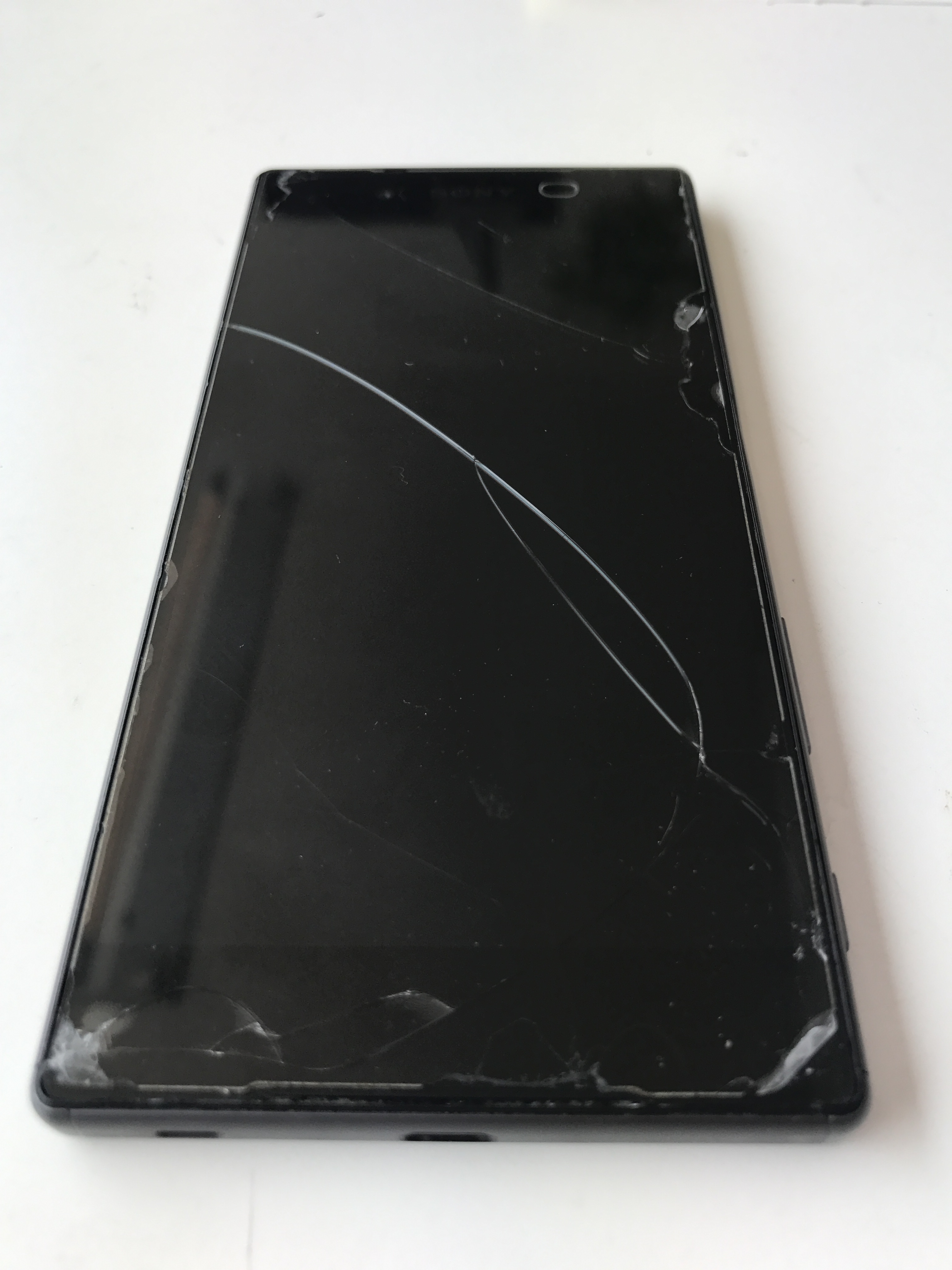 「Xperia　修理　三宮」android修理でしたらあいプロ三宮駅前店へお越しください！！！値下げしました！！！