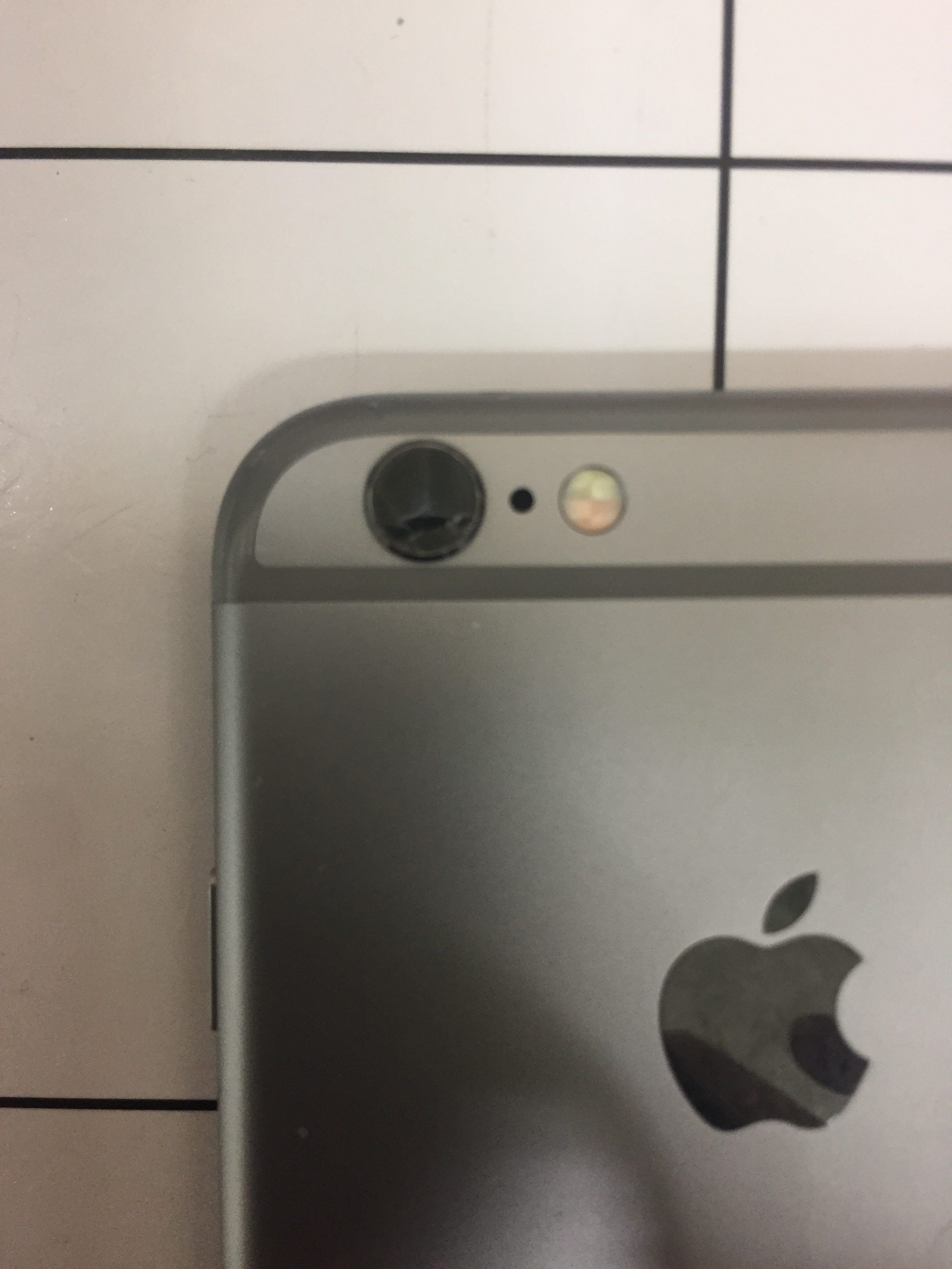 【iPhone 修理 甲府】あいプロ甲府店ならiPhoneのアウトカメラガラスの修理が可能です！即日最安値！