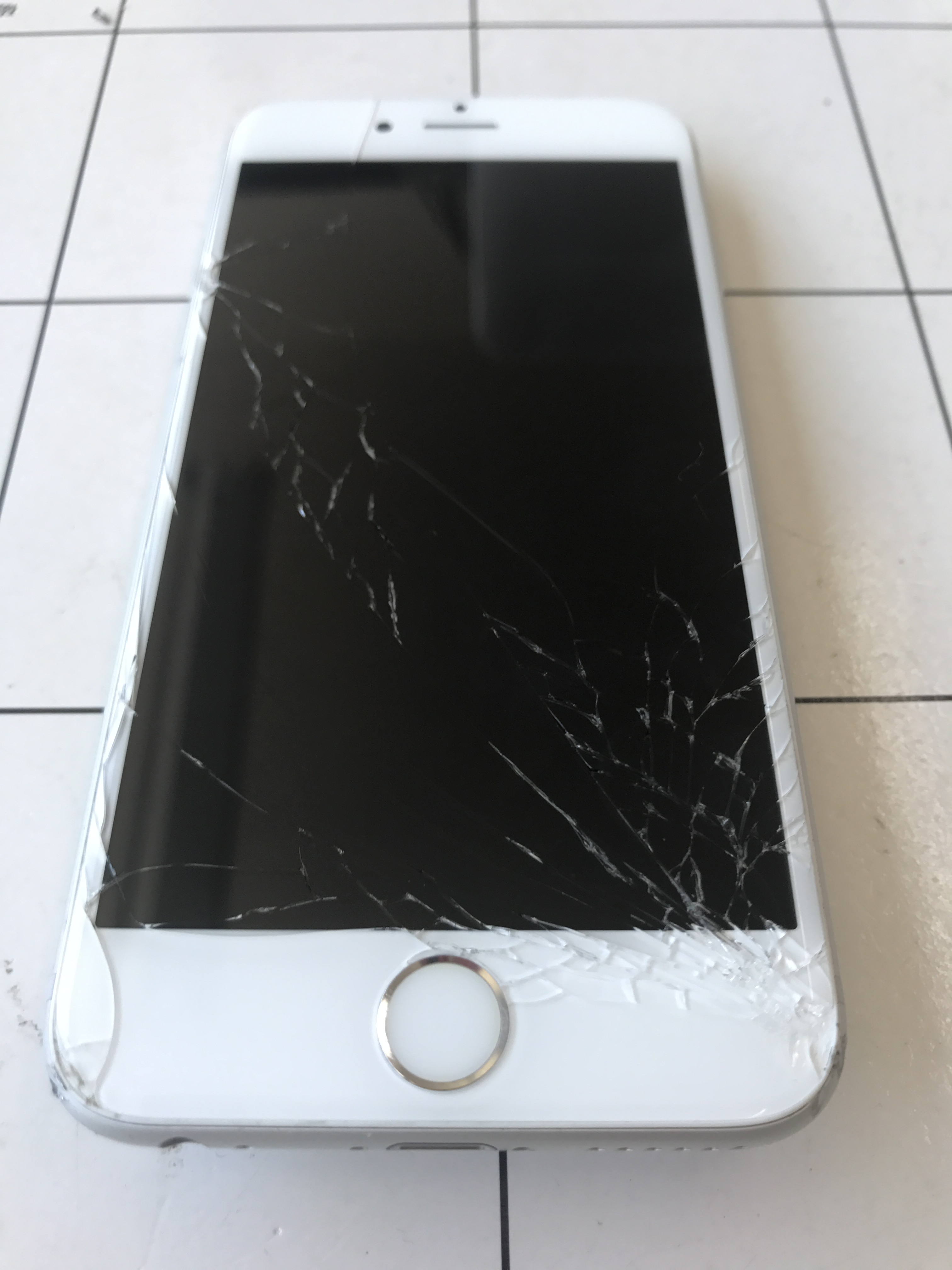 【iPhone修理　笛吹】iPhone7だってどんとこい！！iPhone各種即日修理！
