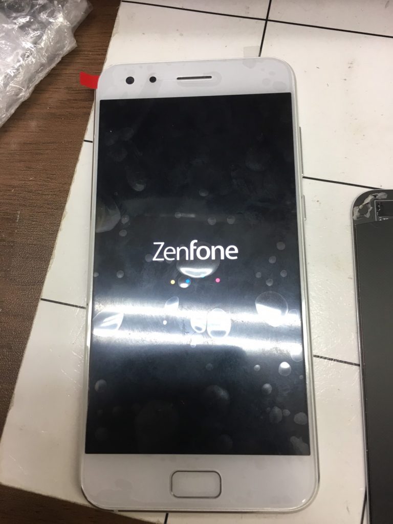 Zenfone4pro 修理 千葉 液晶が映らないzenfone 4 Pro Zs551kl を修理しました あいプロ四街道店 千葉県 Iphone修理 Iphonepro あいプロ