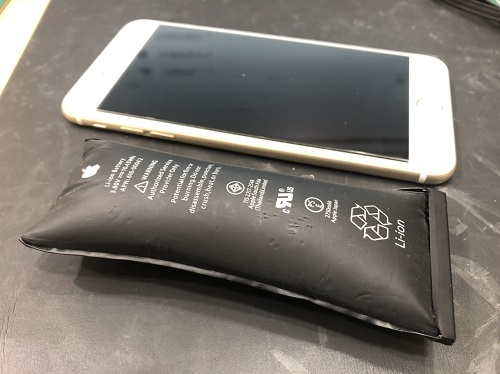 Iphone バッテリー 膨張 宮城県 仙台市 画面が浮いてきた バックパネルが浮いてきたなどバッテリーが膨張しているのではないかと思ったらあいプロへ Iphone修理 Iphonepro あいプロ